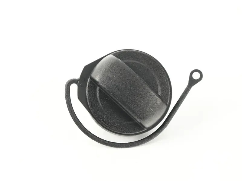 cap with retaining strap for fuel tank 95820124121