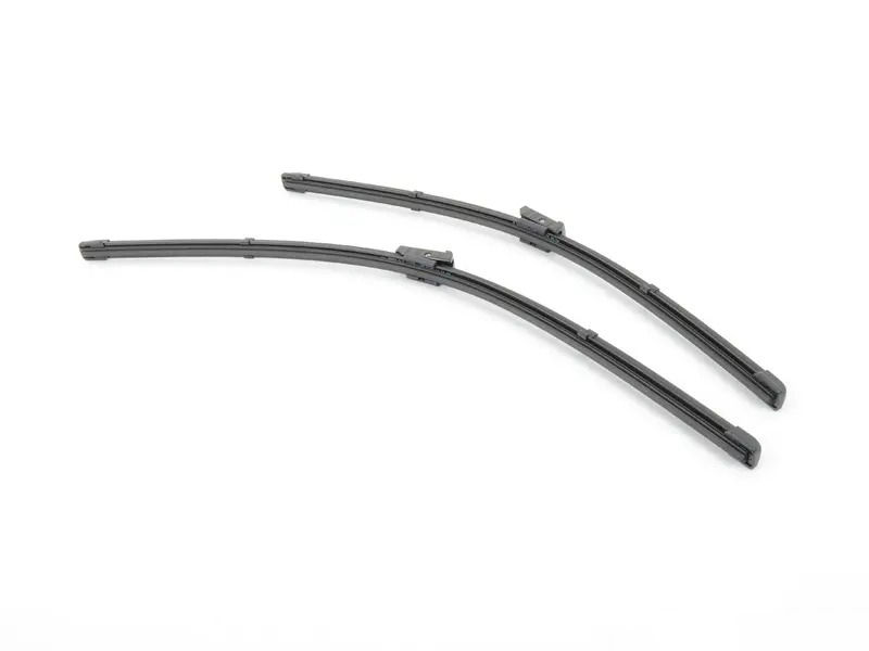 1 set of wiper blades 95B998001