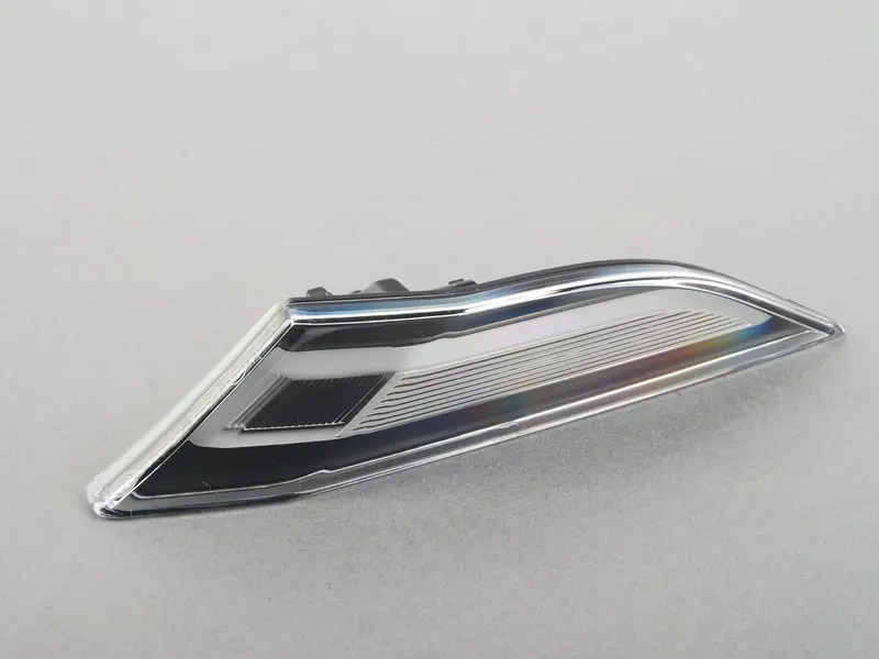 Turn signal repeater 99163125506