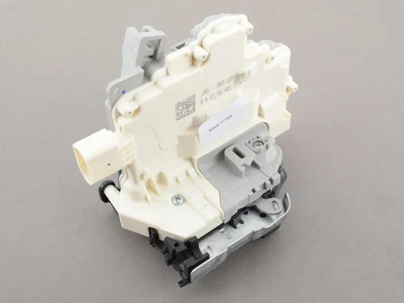 door latch 9A783911501