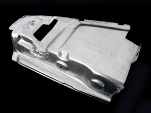 Hitzeschutzschild für die hintere Stoßstange. Porsche 993 Carrera - 99350564500, 99350564600