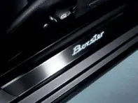 Seitenschwellerleisten in Edelstahl mit Schriftzug, beleuchtet. Porsche 987 Boxster - 98704480027, 98704480033, 98755199000, 98755199001