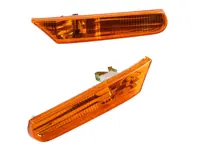 Lampe du répétiteur latéral réglée en orange. Porsche 996 C2 / 986 Boxster - 99663103301, 99663103401, 99663103302, 99663103402, 99663103304, 99663103404 - 1696002010