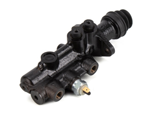 Hoofdremcilinder. Porsche 911 / 930 / 912 / 914 - 91135501202, 90135501202, 91135501201 - 1661100200, URO-004121