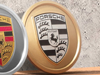 Wieldoppen in Aurum (zijdeglans) met monochroom Porsche embleem voor Porsche Taycan / Panamera - 9J1073000C