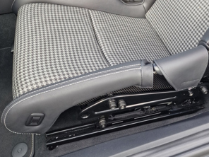 Couvertures latérales de protection de traversin. Sièges baquets fixes en carbone Porsche 918 - 9GT881805A8YR, 9GT881805ABI0, 9GT881805AOG4, 9GT881805ALG0, 9GT881805AQL0, 9GT881806A8YR, 9GT881806ABI0, 9GT881806AOG4, 9GT881806ALG0, 9GT881806AQL0