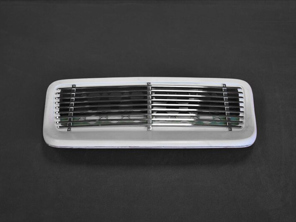 Heckspoiler Singer Look mit poliertem Grillsatz. Porsche 964 - TK339, TKZ40A, TKZ39 - TK339, TKZ40A, TKZ39