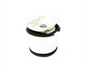 Vorderes Buchsenlager des Hilfsrahmens der Hinterradaufhängung. Porsche Macan - 8R0505145K, 95B505145