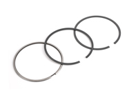 Set di fasce elastiche per pistone. Porsche 928 S 4.7L - 92810390601, 92810390611