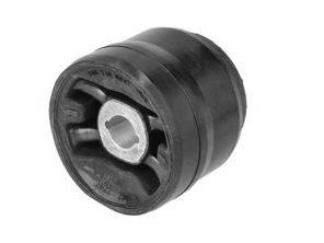 Gummilager am hinteren Hilfsrahmen der Hinterradaufhängung. Porsche Macan - 8K0599257N, 8K0599257P - 100 710 0047