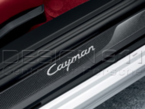 Garnitures de bas de caisse en carbone avec logo. Porsche 981C Cayman / 718 (982) Cayman - 98104480022, 98104480023
