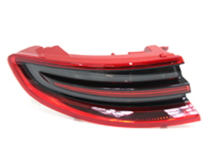 Clignotant arrière, extérieur. Porsche 95B Macan - 95B945095D, 95B945096D, 95B945095M, 95B945096M, 95B945095R, 95B945096R