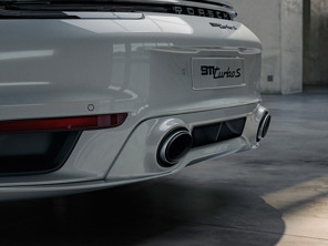 Sorties d'échappement sport ovales en argent du système d'échappement sport. Porsche 992 Turbo / Turbo S - 992044232