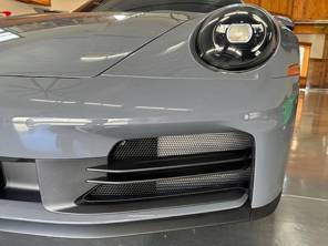 Seitliche Gitter für die vordere Stoßstange aus Drahtgeflecht. Porsche 992.2 Carrera 2 - 992.2STDGRILLES