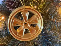 Emporte-pièce / Déco sapin de Noël style roue Fuchs