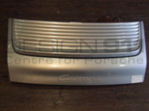 Spoiler trasero y tapa del maletero originales Porsche 996 pintados en plata - 99651201101GRV, 996.512.011.01G.RV, 99651224001G2X, 996.512.240.01G.2X, 99651220501, 996.512.205.01