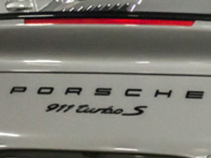 'PORSCHE 911 TURBO S' Schwarzes Heck-Emblem für Porsche 991.2 - 99104480385041
