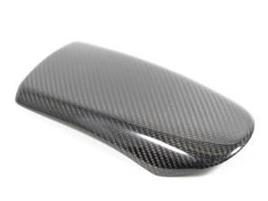 Accoudoir de console centrale Rennline en fibre de carbone. Porsche 986 Boxster / 996 - 99655215502A10, 99655215502C50, 99655215502S30, 99655215504A18, 99655215504C18, 99655215504S18, 99655215504G18, 99655215504B18, 99655215504A12, 99655215504C52, 99655215504S32, 99655215504G12, 99655215504J32, 99655215503A11, 99655215503C51, 99655215503S31, 99655215503J31, 99655215503M31, 99655215503G1199655215503D12, 99655215503T12, 99655215503P12, 99655296500VRK, 99655296500C51, 99655296500S31, 99655296500G11, 99655296500J31, 99655296500M31, 99655296500D12, 99655296500T12, 99655296500P12