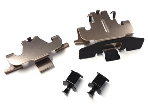 Ressorts de retenue d'étrier de frein avant. Porsche 971.2 Panamera / Taycan / 9YA Cayenne - 971698231A