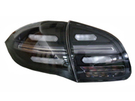 Lenti trasparenti e kit luci posteriori con base nera. Porsche Cayenne 958 2011-14 - 95804490026 - DP112-B