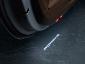 LED-Türprojektoren „PORSCHE“ Schriftzug. Porsche 991 (911) / Macan / Cayenne - 9Y0044910, 9Y0044910A