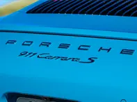 'PORSCHE 911 CARRERA S' Schwarzes Heck-Emblem für Porsche 991.2 - 99104480382041