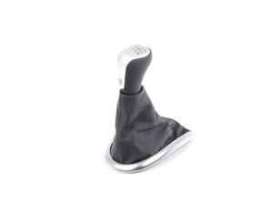 Cuir de changement de vitesse avec anneau et crête en alliage inférieur. Porsche 996 / Boxster 986 - 996424981015vrj, 99642498115B50, 99642498115C50, 99642498100G10, 99642498115S30, 99642498115J30, 99642498115M30