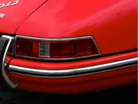 Paragolpes trasero esquina estrecha de goma y moldura. Porsche 911 1969-73 - 90150504300, 90150504302 - 911287, 1684400406, 9455