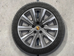 20' Taycan Tequipment Design Alufelgen & Sommerreifen Original Porsche - 9J1073650G