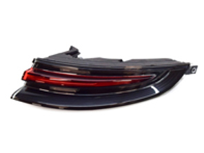 Schwarzes Heckleuchten-Außenteil. Porsche 971 Panamera - 714020770703, 714020770803, 973945091, 973945092