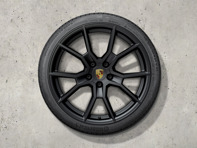 21-inch RS Spyder Design winter wheel-and-tyre set, painted in Black (satin-gloss). Porsche Taycan (MK2) 2024>> - 9J1073603NN - 9J1073603NN