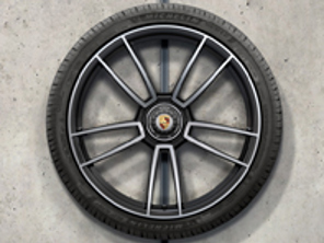 20'/21' 911 Turbo S, in Schwarz. Alufelgen & Winterreifen Original Porsche für 992 (911) Turbo / Turbo S - 992044601AB