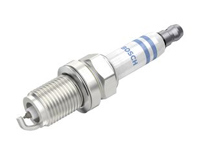 Spark plug. Porsche Cayenne 3.0L V6 Hybrid M06EC - 95817022190, 0242245576