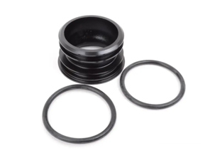 Tube de prise d'admission du thermostat. Porsche 957 Cayenne S / GTS / Turbo - 94810610103 - URO-009434