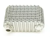 Motorölkühler im Ölfiltergehäuse. Porsche 924S / 944 - 94410716501