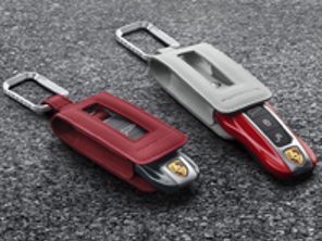 Porte-clés en cuir. Porsche 971 Panamera 2017>> / Cayenne (9YA) 2018>> / 992 2020>> / Taycan 2020>> - 9710440036G0, 9710440038M8, 9710440038YR, 971044003OK6, 9710440039H6, 971044003OG6, 971044003OL8, 971044003ON1, 971044003OT2, 971044003PL1, 971044003OT5