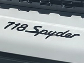 Badge arrière '718 Spyder' pour Porsche 718 (982) Boxster Spyder - 98204480083041