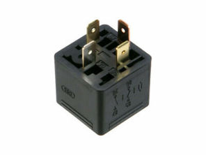 Relé de bomba secundaria. Porsche 993 / 996 / 986 Boxster - 99361511501, 99361511500, 99965701790