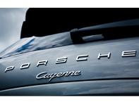 “PORSCHE” - 保时捷 958 Cayenne MKIII 镀铬后徽章（编号 95855968701） - 958559687000C1, 95855968700, 95855968701