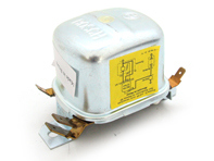 Spanningsregelaar voor dynamo 420W. Porsche 912 >>1968 - 61660321200