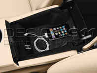 Interfaccia audio universale (AUX, USB ad es. per iPod®). Porsche Panamera 2014>> - 97004490134