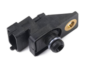 Kraftstoffdrucksensor. Porsche 996 Turbo - 99660620500, 0261230015