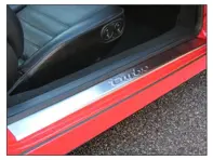 Seitenschwellerleisten Edelstahl mit TURBO Logo. Porsche 911/912/930 / 964/993 - SP02