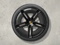 21-Zoll Taycan Sommerradsatz im Exklusiv-Design, lackiert in Schwarz (hochglanz) mit Aeroblades Carbon. Porsche Taycan (MK2) 2024>> - 9J1073663TA - 9J1073663TA
