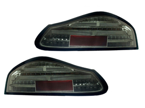 LED-Blinkereinheit hinten, schwarzer Rahmen / getöntes Glas. Porsche 986 Boxster - 98663144504, 98663144604, 00004490067 - EU-74-BOX-R-17