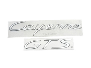 CAYENNE GTS - Insigne arrière - 955.559.039.00.4W9, 955.559.040.00.4W9, 955559039004W9, 955559040004W9