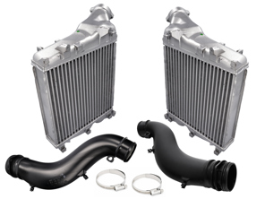 Kit di tubi e intercooler per radiatore anteriore. Porsche 957 / 958 Cayenne Turbo 4.8L - 95511063901, 95511064001, 95511062301, 95511062410