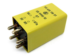 Relais de débitmètre d'air. Porsche 911 1987-89 - 91161511801