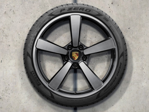 Jeu de roues 20"/21" Turbo Exclusive Design avec pneus été pour 992 Turbo PCD 5/130 - 992044660AG