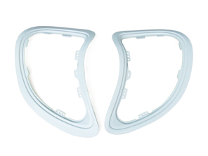 Außenrahmeneinsatz für seitliche Luftdüsen im Turbo Look Porsche 996 - 99650436101G2X, 99650436201G2X